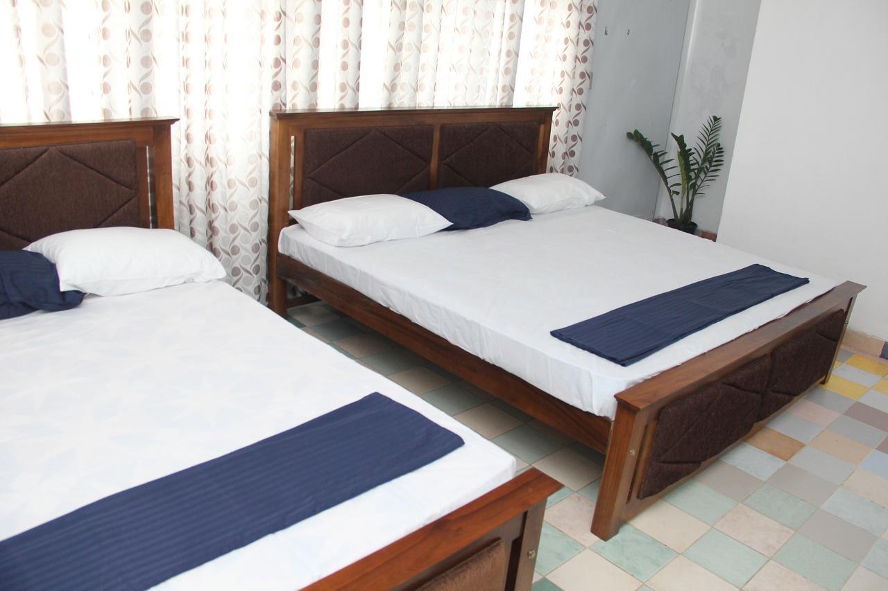 Kingfisher Hostel Anuradhapura Kültér fotó