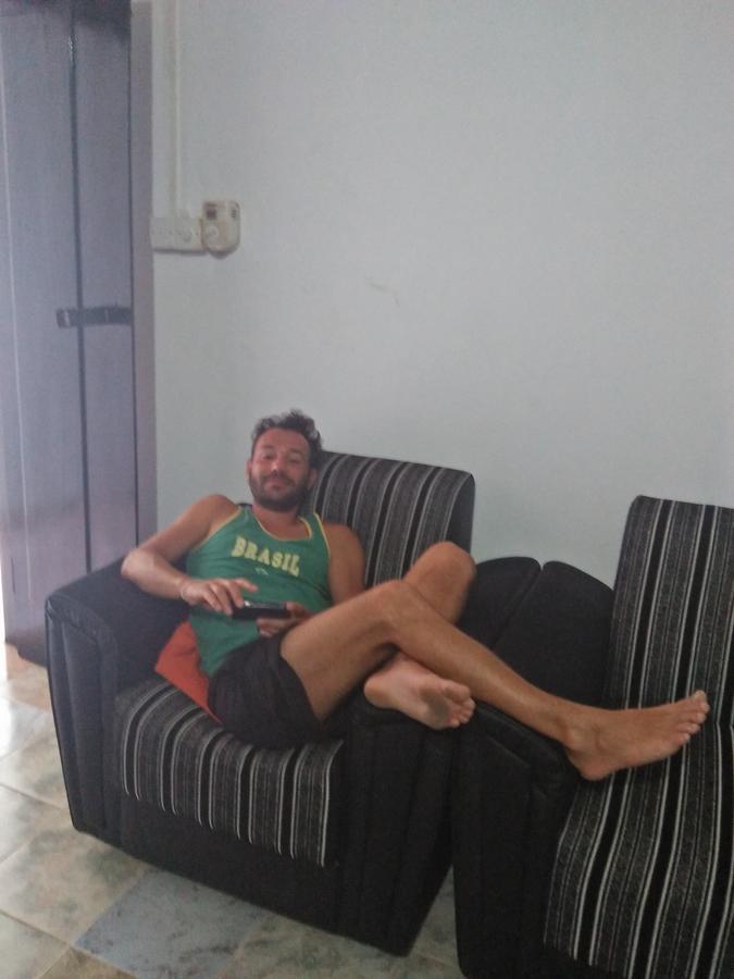 Kingfisher Hostel Anuradhapura Kültér fotó