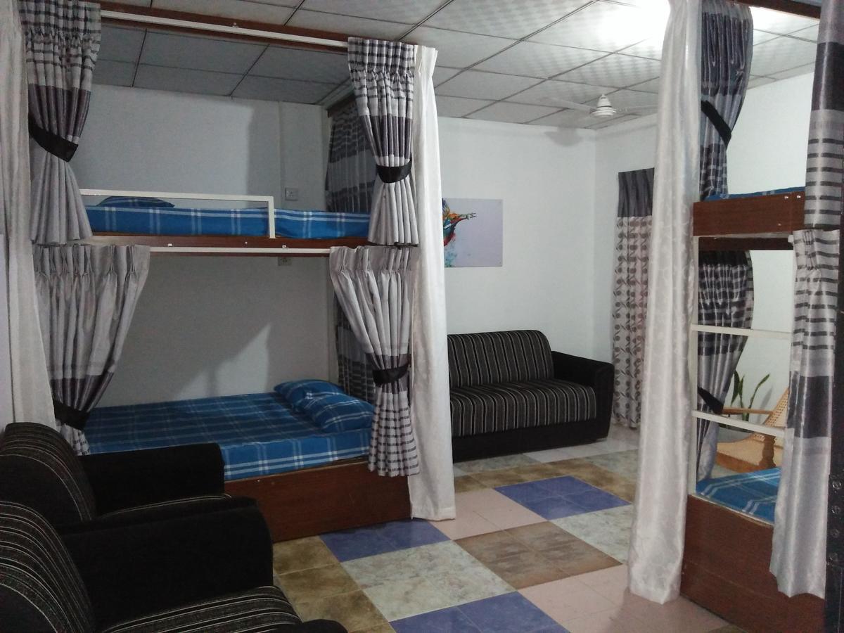 Kingfisher Hostel Anuradhapura Kültér fotó